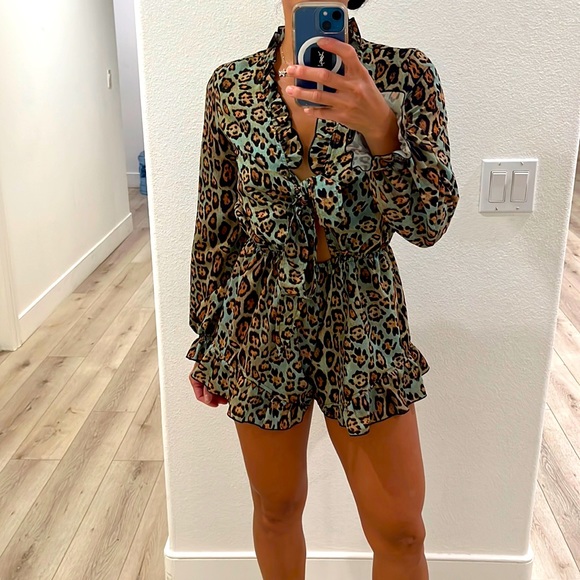 NASTY GAL Leopard Print Ruffle Mini Dress / Romper SIZE UK 8 US 4 - Picture 4 of 8